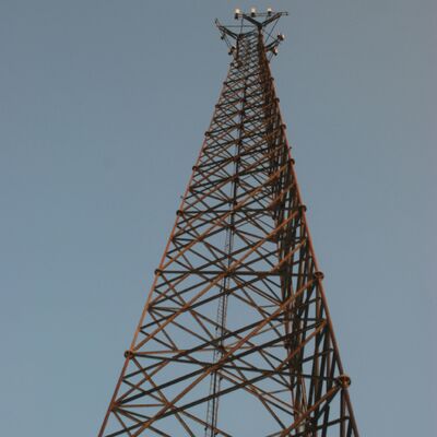 3 Leg Tubular Custom Height 20-100m Steel Communication Tower For Global Engineering Projects