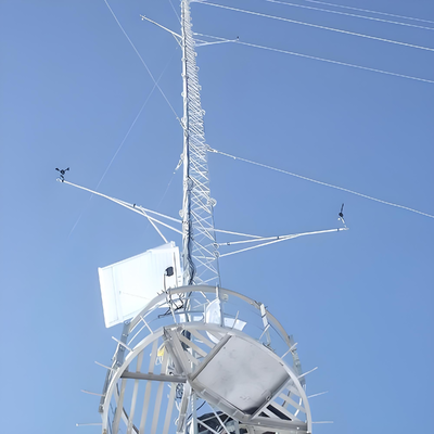 60m-100m rooster-anemometertoren met hoge treksterkte en sensorbevestigingen op meerdere niveaus voor beoordeling van windparkbronnen