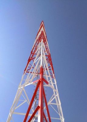 5 km 10 km 20 km Wifi zender en ontvanger hoekige rooster stalen torens Microwave draadloze ondersteuning