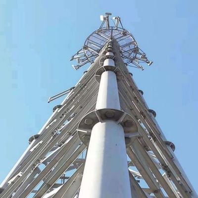 30m Pipe Wifi 3 Legs Tubulaire stalen toren Raster naadloze mast Microwave communicatie antenne toren