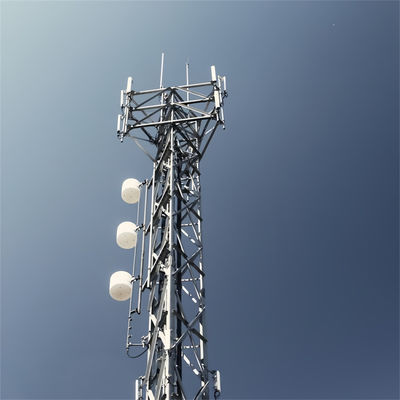 Q255B Q355B Q420B Ontwerp 3 poten hoekige stalen toren Telecommunicatietoren