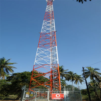 30-80 m gegalvaniseerde telecommunicatiemast 3 poten hoekige stalen toren