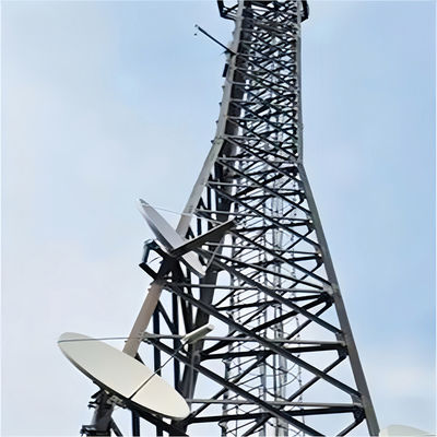 Q255B Q355B Q420B Ontwerp 3 poten hoekige stalen toren Telecommunicatietoren