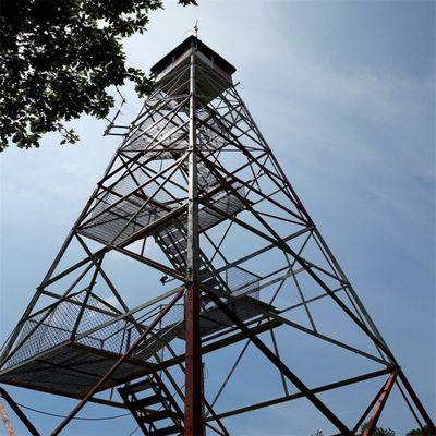 Gitterhoekig stalen platform Wachttoren Bergwoud Outlook Brandwaarneming Wachttoren