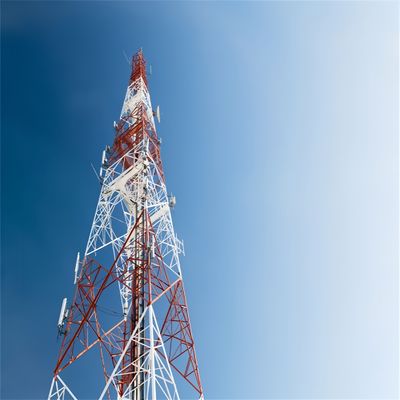30m 40m 45m 50m 60m 80m Microwave zelfdragende rooster toren 3 Leg Angle Steel Antenne Telecommunicatie toren