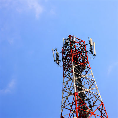 Zelfondersteunende antenne toren 4 been toren gegalvaniseerd 20m - 55m 60m