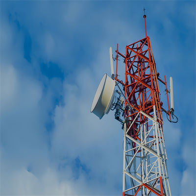 A36 Astm 60 M Meters 4 poten stalen microgolfcommunicatietoren 50 ft zelfdragende toren