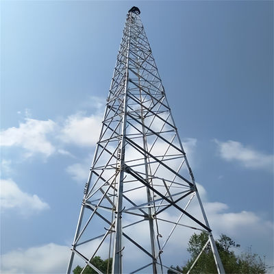 4G draadloze buitentelevisie mobiele telefoon communicatie satelliet microwave radio antenne rooster toren 4 been hoek toren