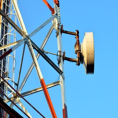 36m 4 Leg Steel Gattice Hoekige mobiele communicatietoren / zelfdragende antennemast