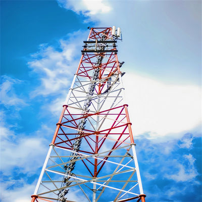 Driebenige zelfondersteunende telecom toren hoekige stalen smalle basis 45m 50m 55m 60m 65m