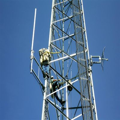 GSM-basisstation Vhf Uhf Radiocommunicatie-antenne 3 poten buisvormige stalen toren