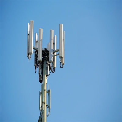 Hoge zelfdragende staalstructuur Monopool communicatietoren 20m 30m 40m enkelbuis ronde pool GSM