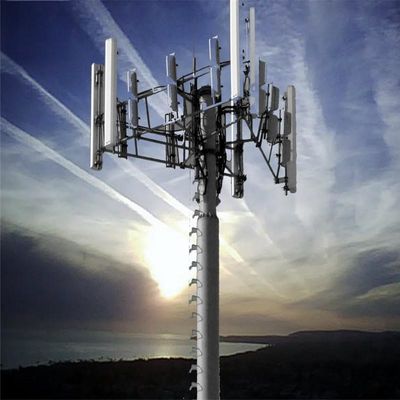 Hot Dip gegalvaniseerd telecommast toren monopool 30 meter Q345B/A572 materiaal