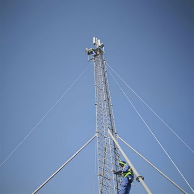 Telecommunicatie Gelast draad toren staal 30M Raster driehoekige driehoekige mast
