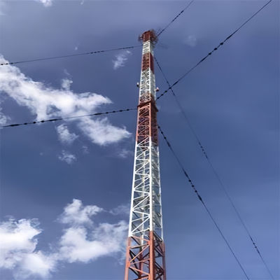 100 Meter Q345 Q235 Q420 Staalstructuur Gekleurde pool Toren Antenne Hoek Gitter Communicatiepool Masten Telecommunicatietoren