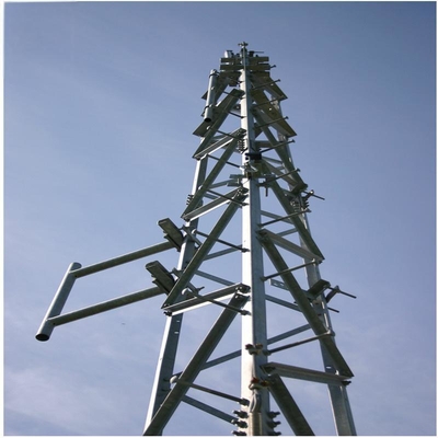 Mastenpylon Hoekig ijzer 3 benen Telecommunicatie Hoekig stalen toren 20 30 40 45 50 55 60 M