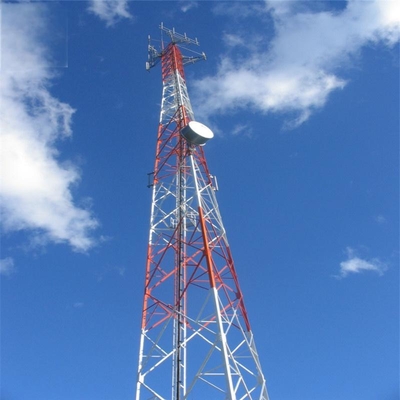 Mastenpylon Hoekig ijzer 3 benen Telecommunicatie Hoekig stalen toren 20 30 40 45 50 55 60 M