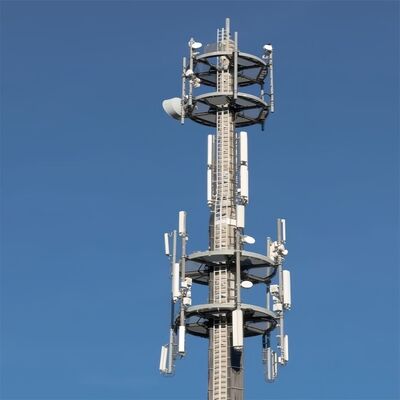 Monopole telecomtoren gebouwd van zachte en hoogvaste staalsoorten met EN 1991-1-4 & EN 1993-3-1 ontwerpcode voor prestaties