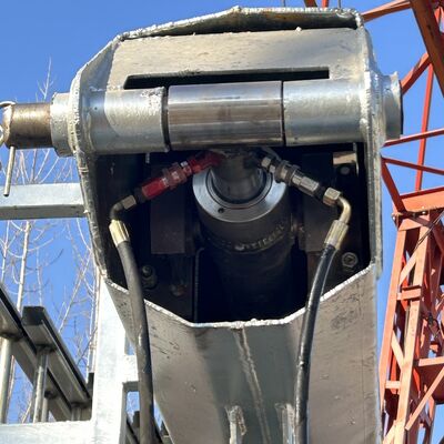 Monopool Telescopische toren 15-25M gegalvaniseerd staal Truck gemonteerde communicatie antenne 40M/S Winddicht ISO gecertificeerd