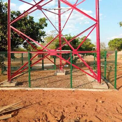 11 17 23 29M Lichte 3-potige hoekige stalen gegalvaniseerde buiten 5G 4G satelliet Telecomantennetoren met lage belasting