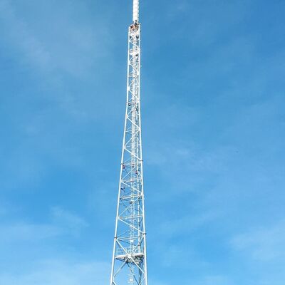 15 25 35M Multi Signaal 3 Legged Buisvormig Staal Gegalvaniseerd Zelfdragende Outdoor 5G 4G Wifi Radio Telecom Toren
