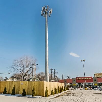 18.26.34M Stedelijk Landschap Monopole Gegalvaniseerd Staal Zelfdragende Outdoor 5G 4G Wifi Esthetische Telecom Toren