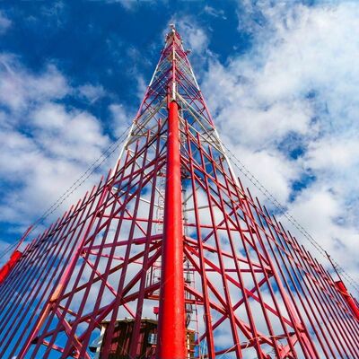 19 27 35M Heavy Duty Verzinkte 3-Potige Buisvormige Stalen Toren Telecom Mast voor Buiten 5G 4G Microgolfcommunicatie en Monitoring