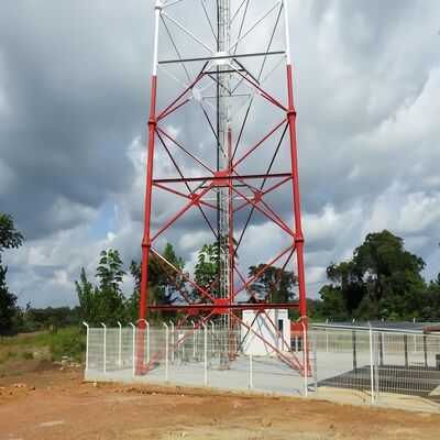 35M Weerbestendige 3-Potige Tubulaire Stalen Toren Ontworpen voor Telecom Microgolf Observatie en Monitoring Installaties