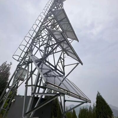 15 22 38M 4-poots hoekige off-grid zonne-rooster telecomtoren met gegalvaniseerd staal en batterijback-up voor noodcommunicatie