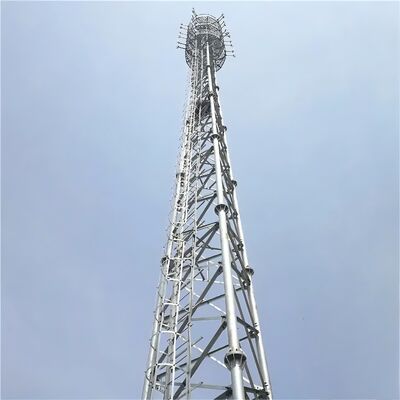 Buisvormige anticorrosieve 304 roestvrijstalen communicatietoren met 3 poten voor chemische fabrieksruimte