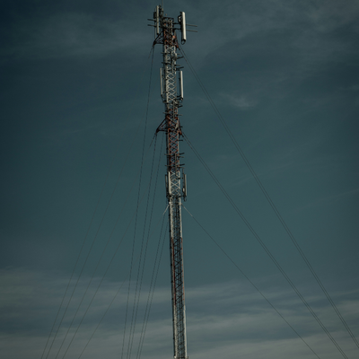 35M Q355 Steel Guyed Tower Light Foundation voor dekking van een groot graslandgebied