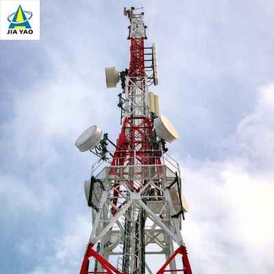 Seismische klasse 4-potige hoekige stalen communicatietoren ANSI / TIA-222 standaard traliemast voor installatie van radio-tv-antenne