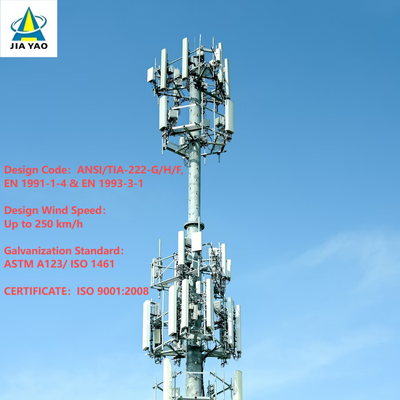 20m-40m industriële monopole telecomtoren met interne klimladder en onderhoudsplatform voor Urban Smart City-basisstation